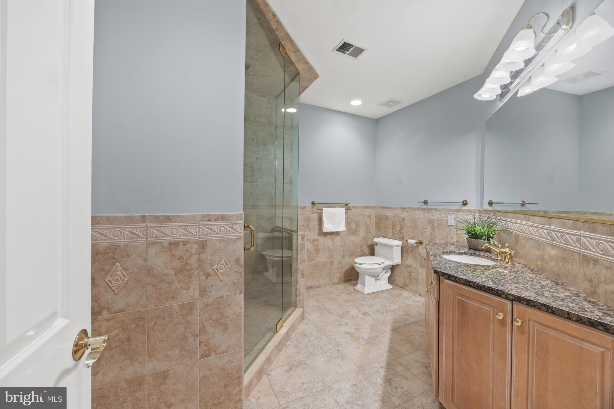 EDGEWATER - Residential