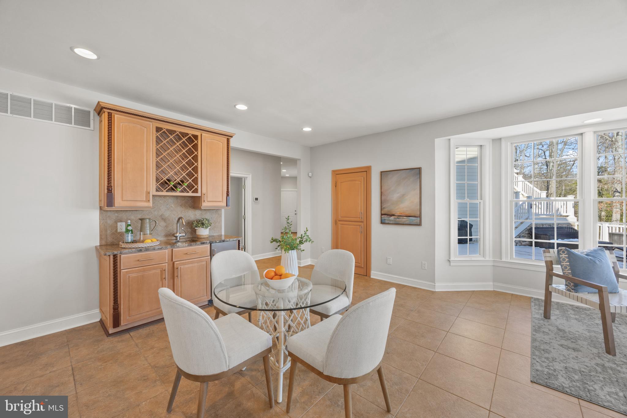 EDGEWATER - Residential