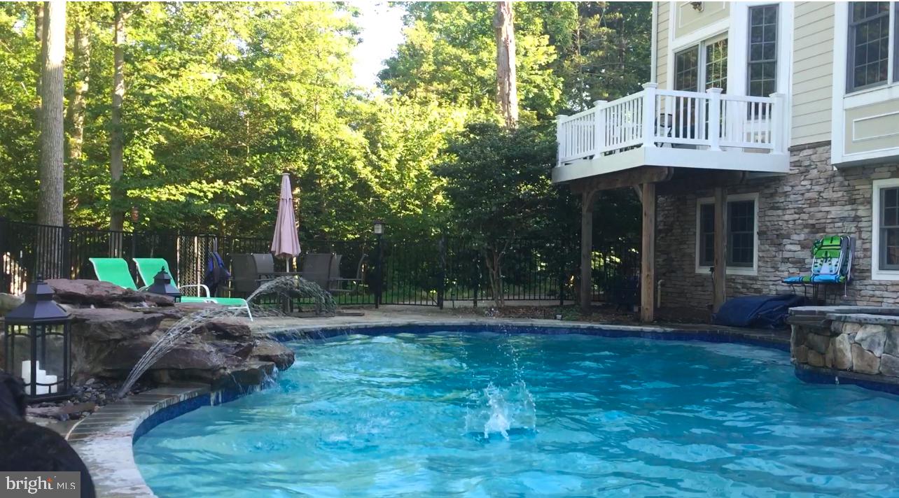 EDGEWATER - Residential