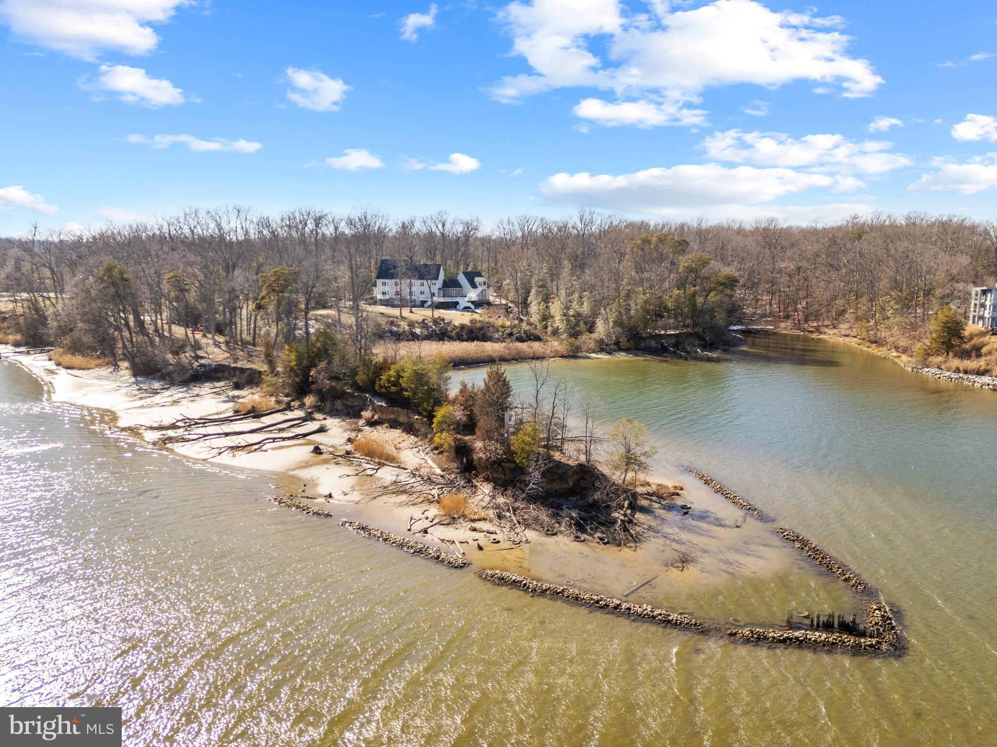 EDGEWATER - Residential