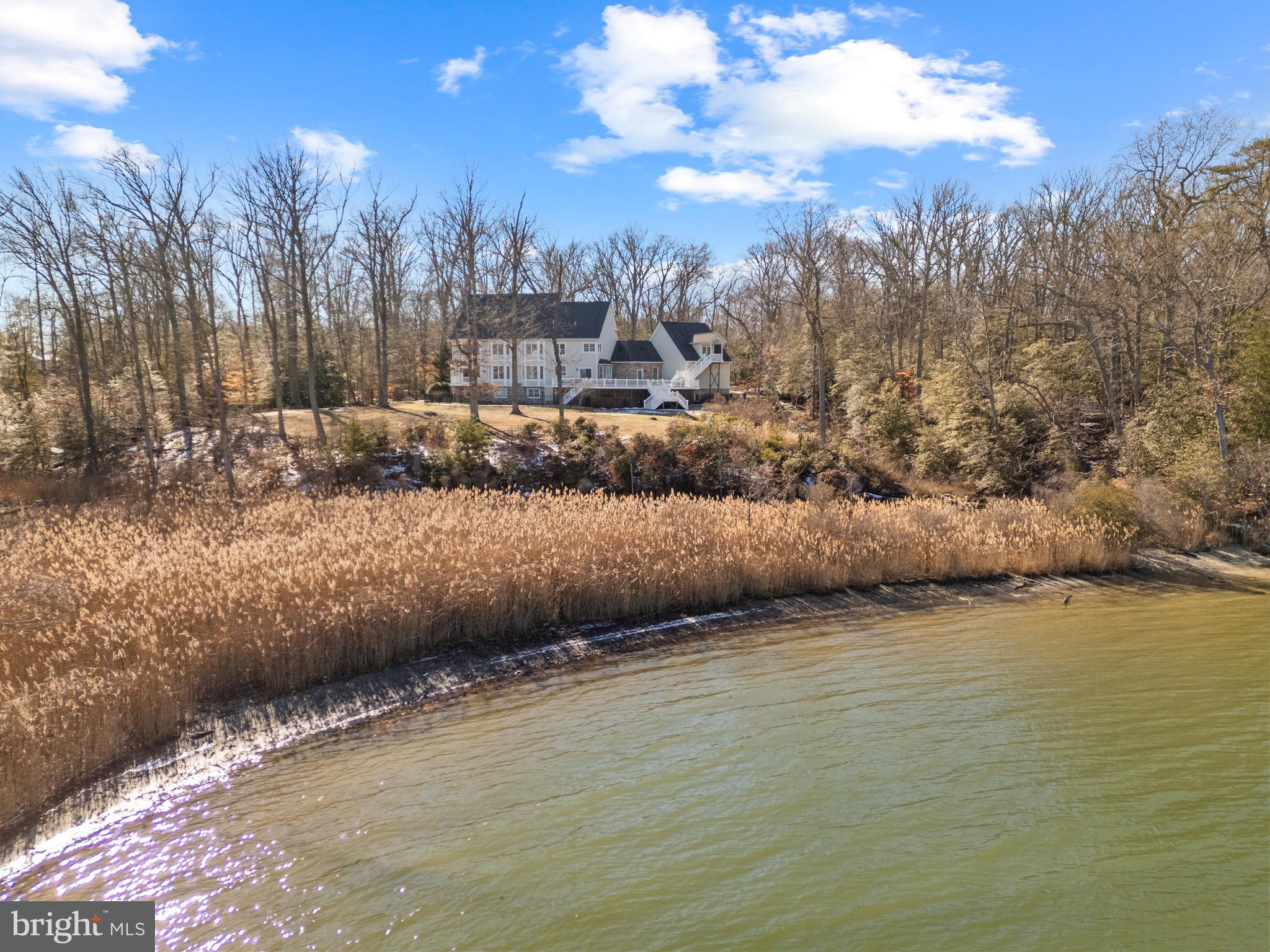 EDGEWATER - Residential