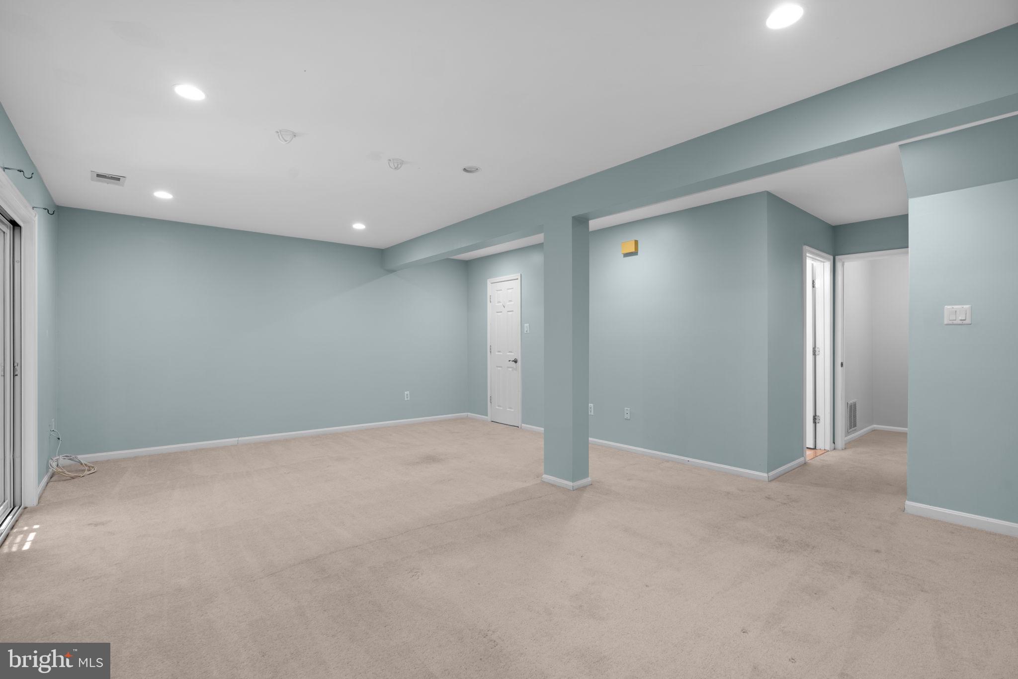 HICKORY RIDGE - Residential