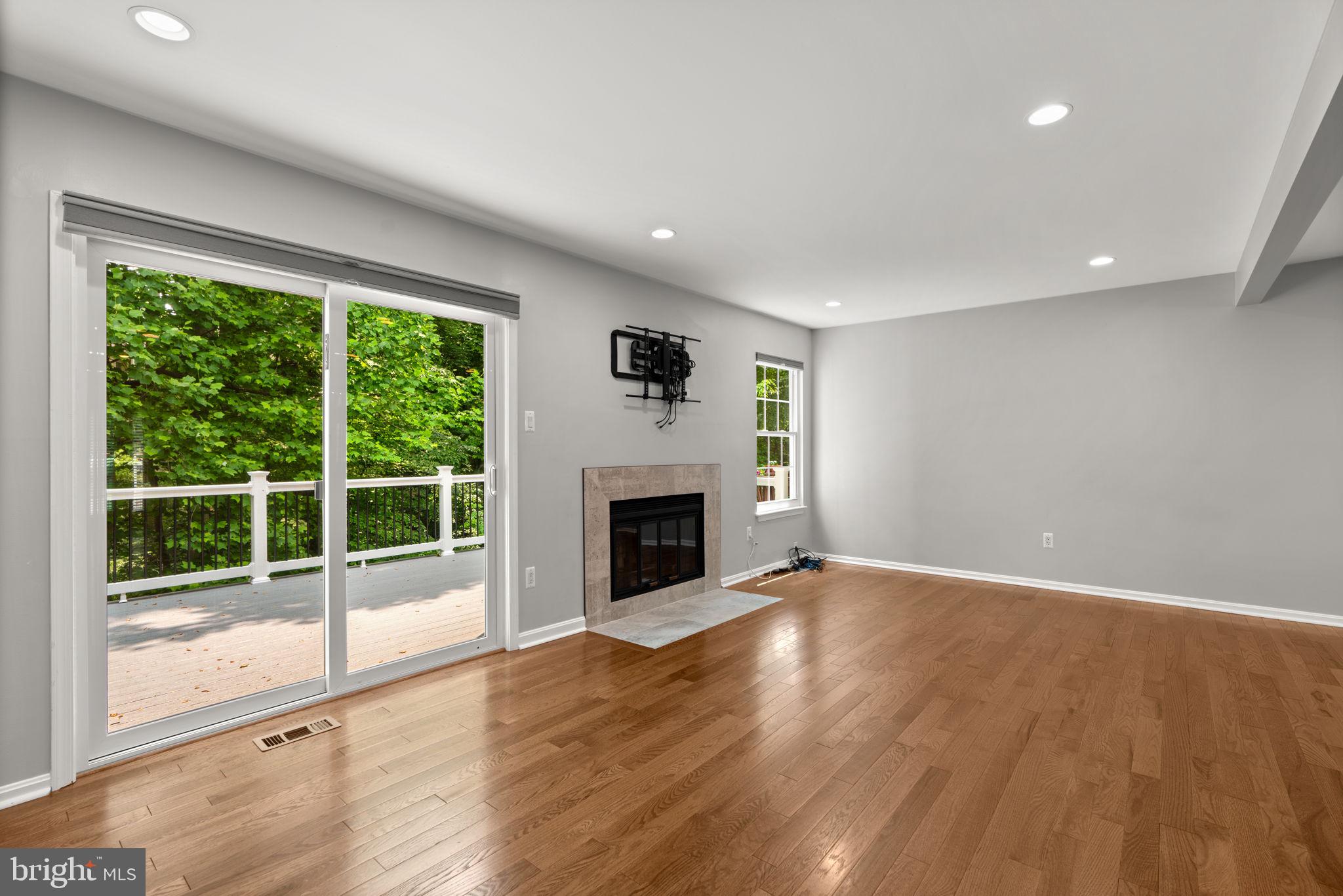 HICKORY RIDGE - Residential