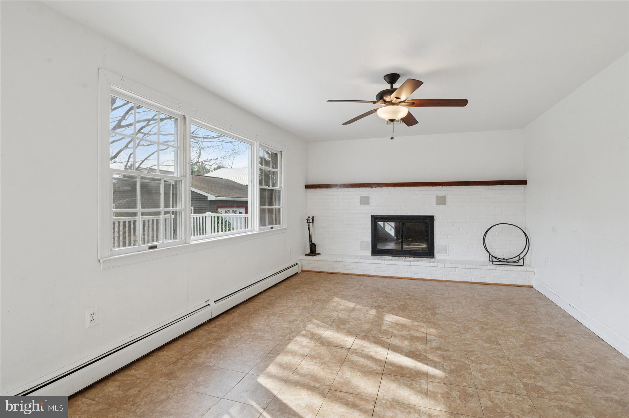 WALNUT GLEN - Residential