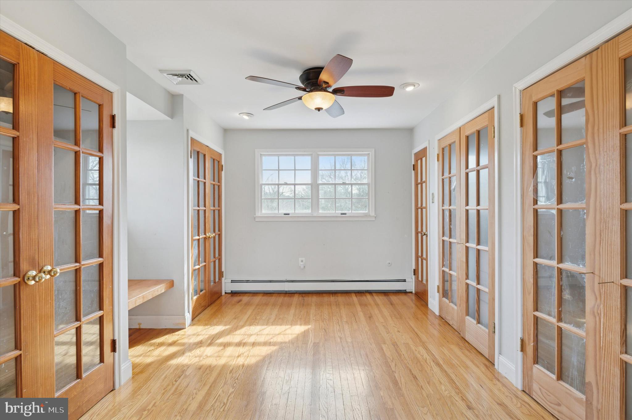 WALNUT GLEN - Residential