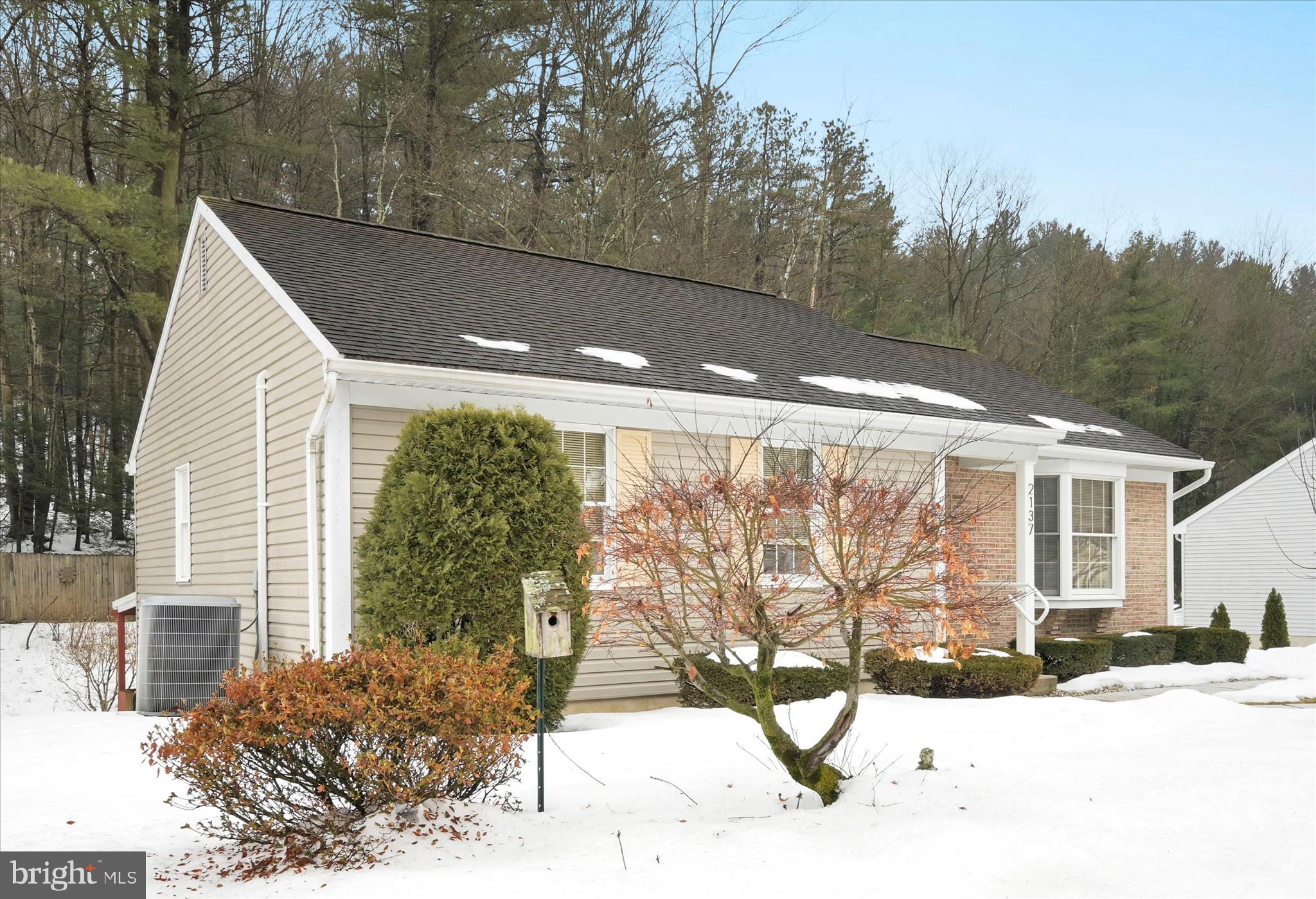 YORKTOWNE - Residential