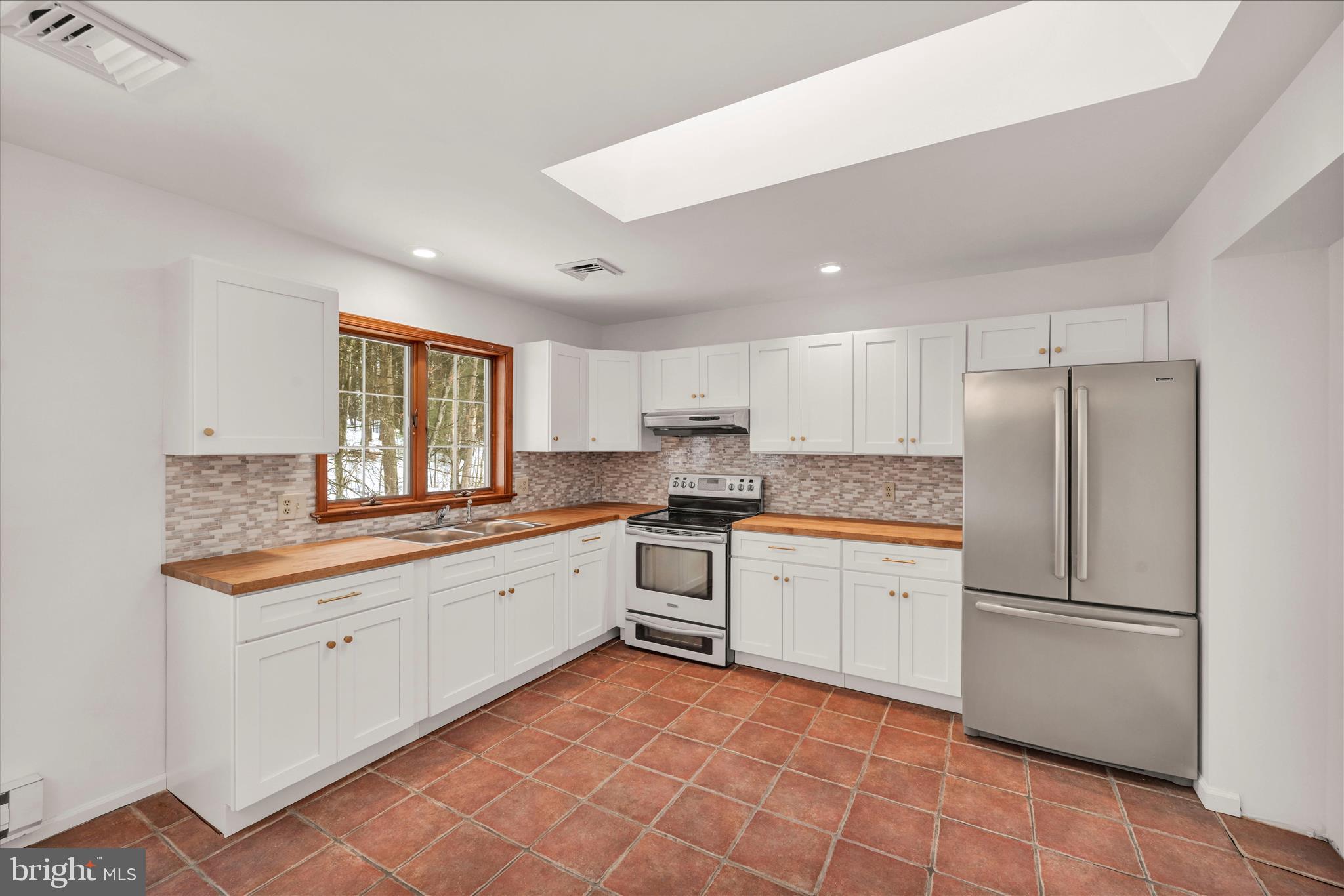 YORKTOWNE - Residential