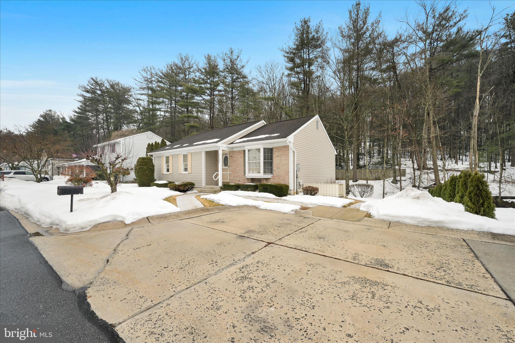 YORKTOWNE - Residential