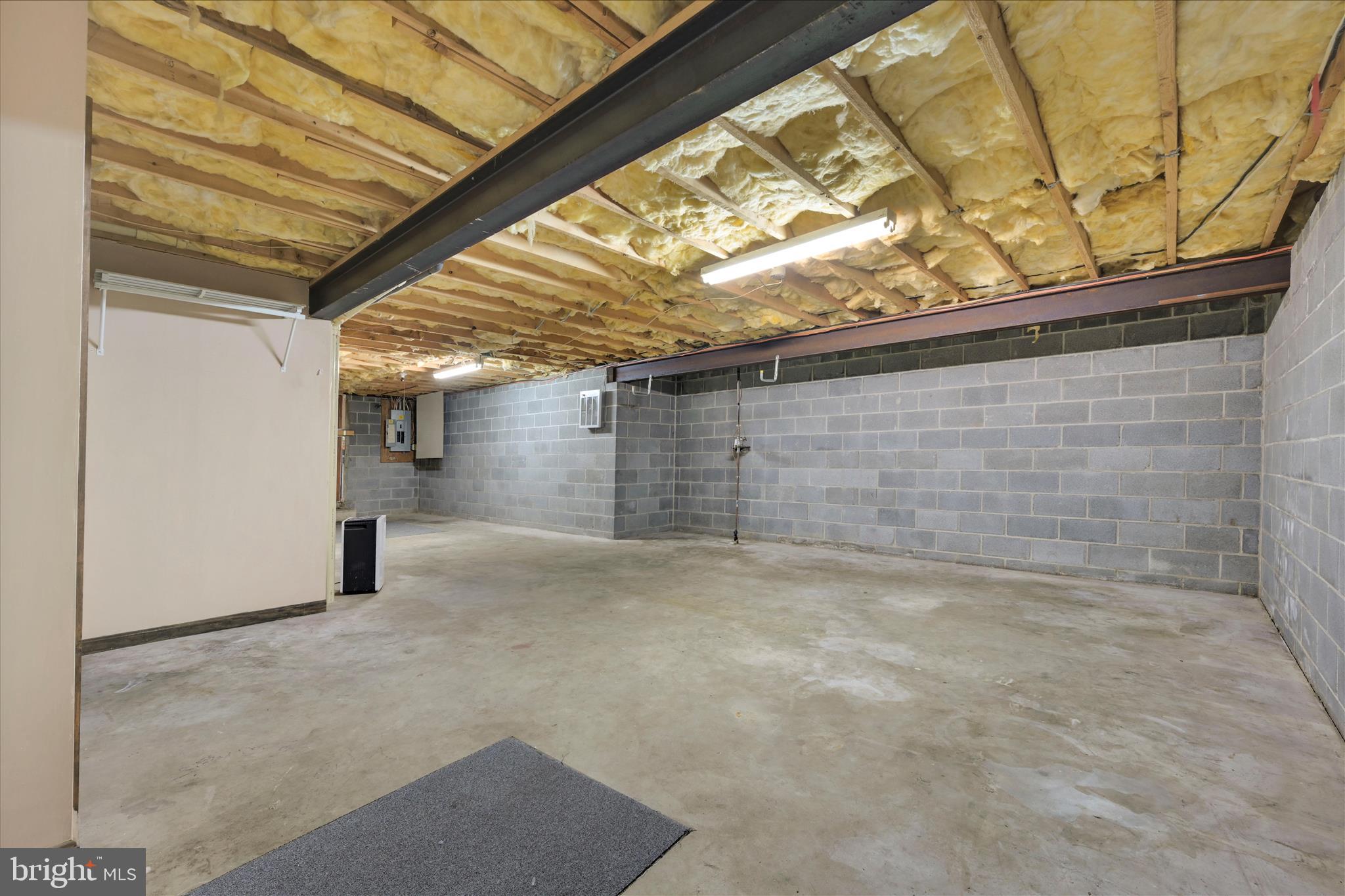 YORKTOWNE - Residential