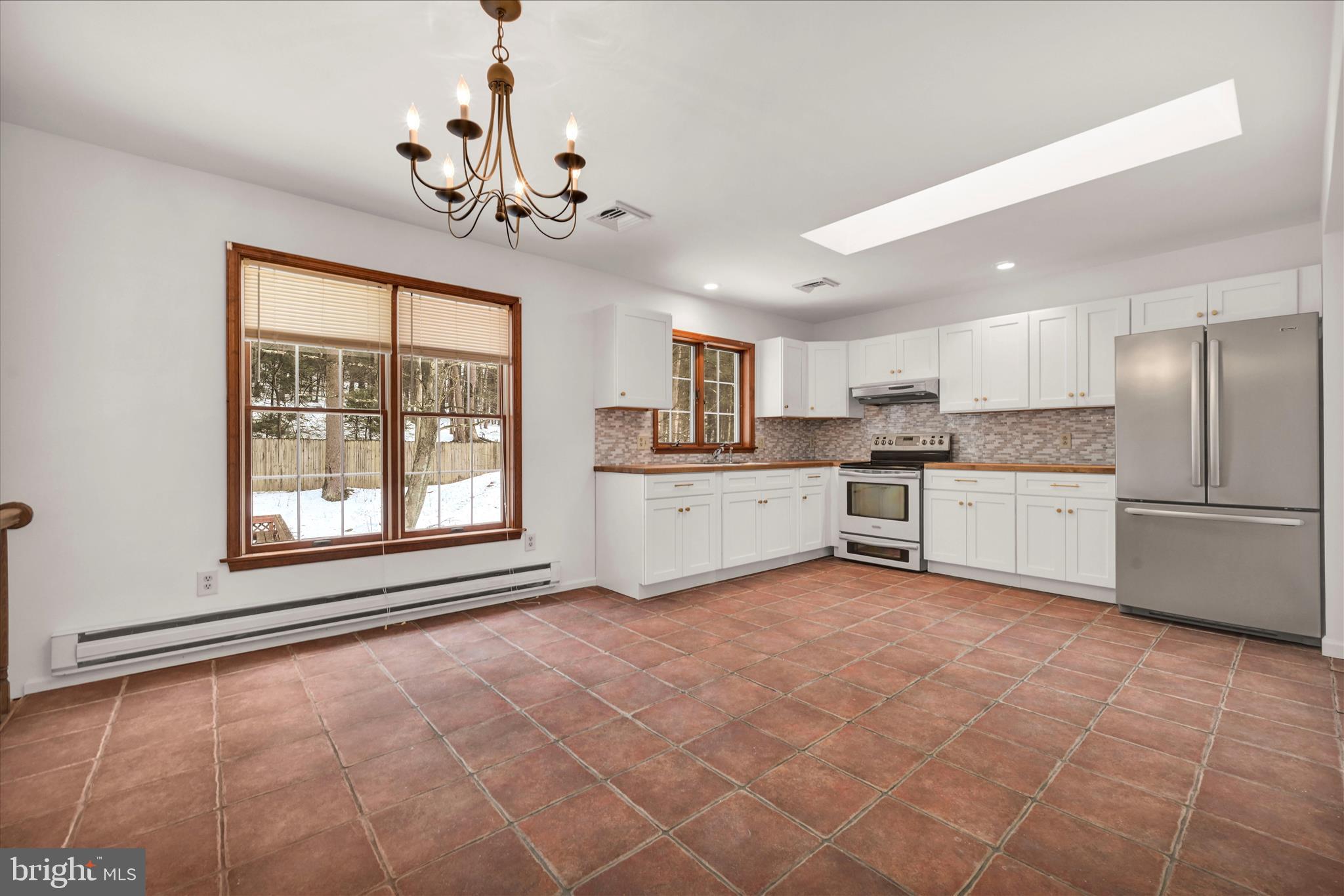 YORKTOWNE - Residential