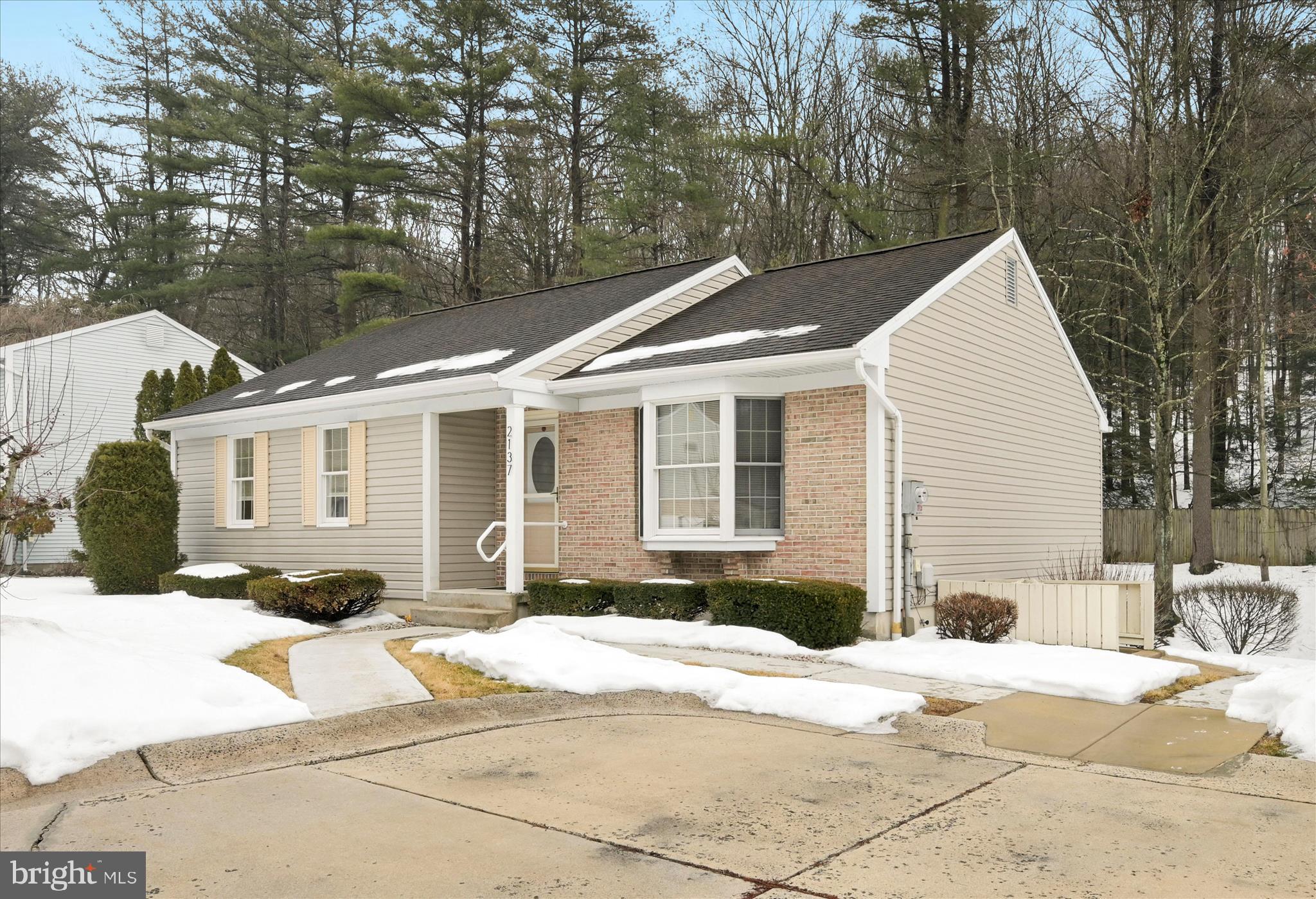 YORKTOWNE - Residential