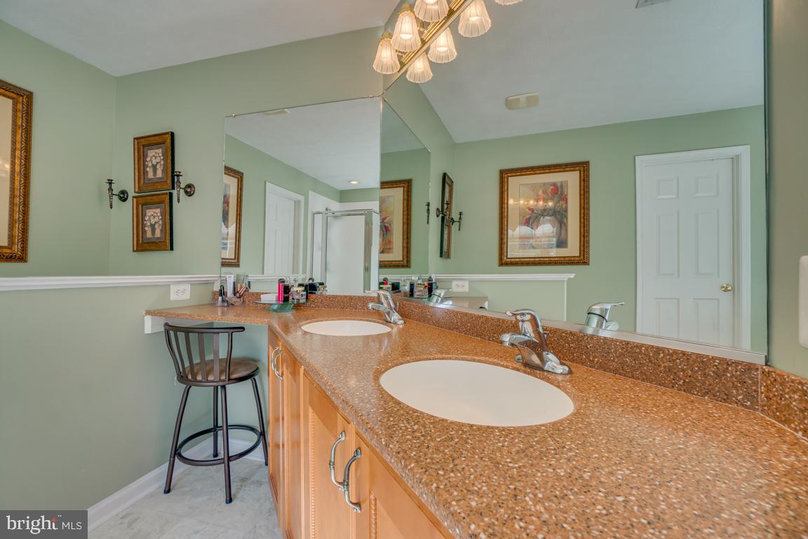 ASHLEIGH PARK - Residential