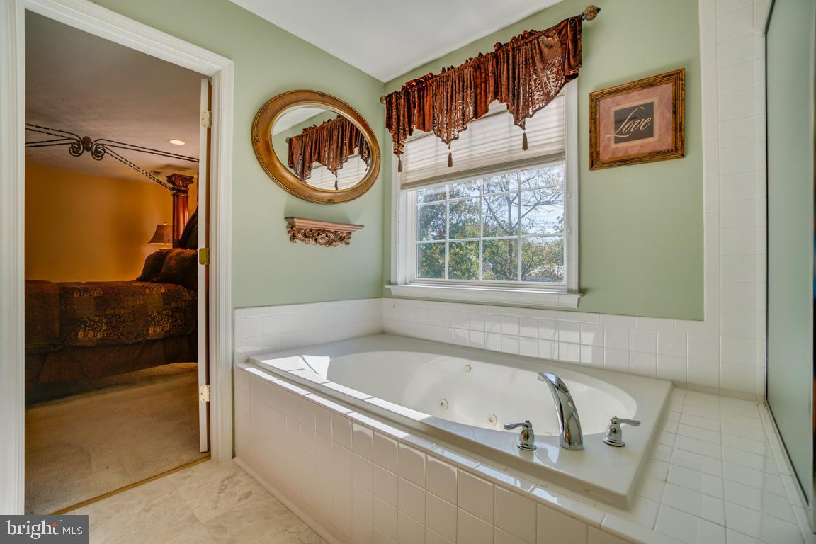 ASHLEIGH PARK - Residential