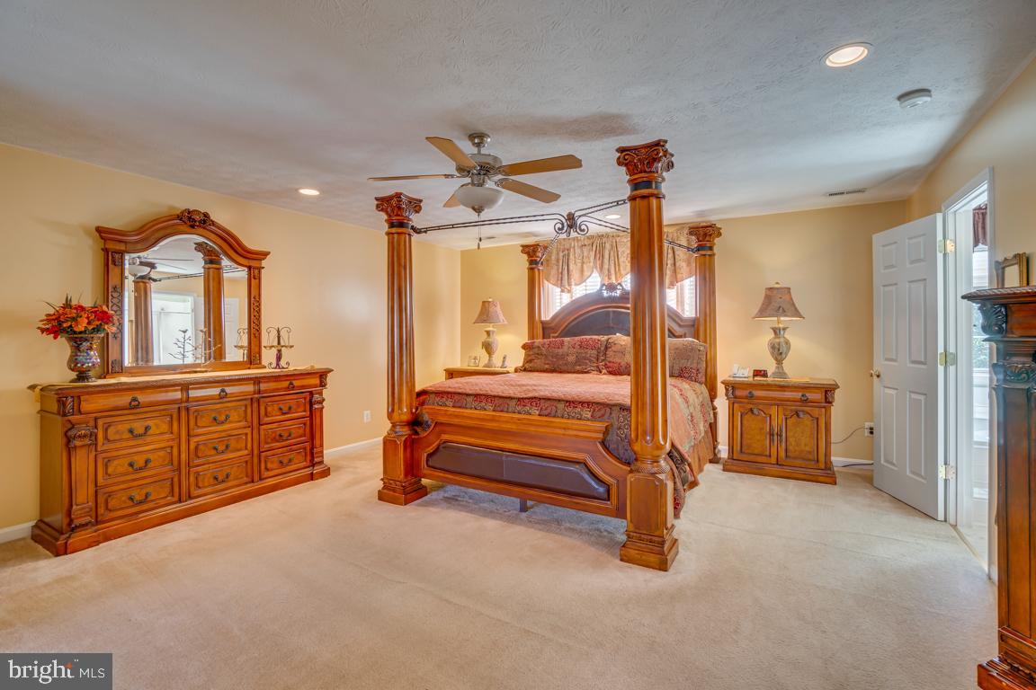 ASHLEIGH PARK - Residential