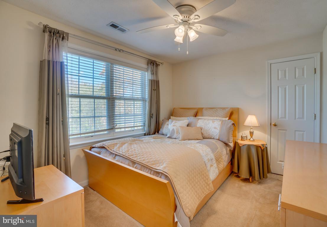 ASHLEIGH PARK - Residential