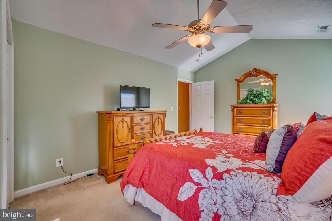 ASHLEIGH PARK - Residential