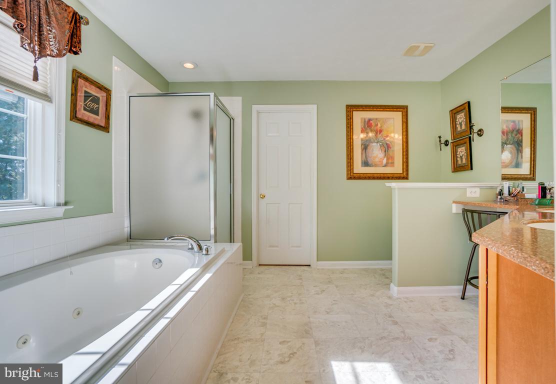 ASHLEIGH PARK - Residential