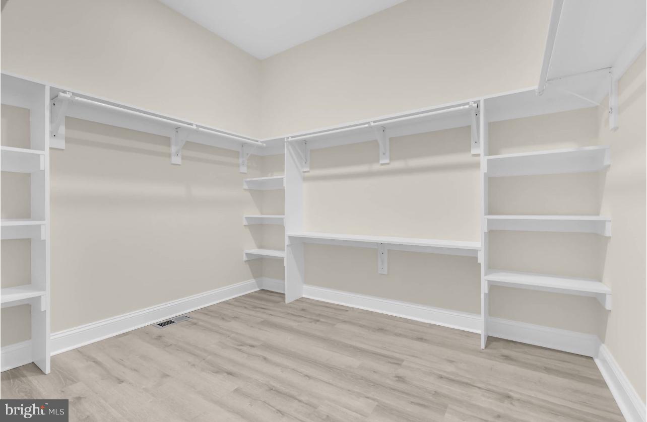 THE CROSSINGS AT EAST NEW MARKET - Residential