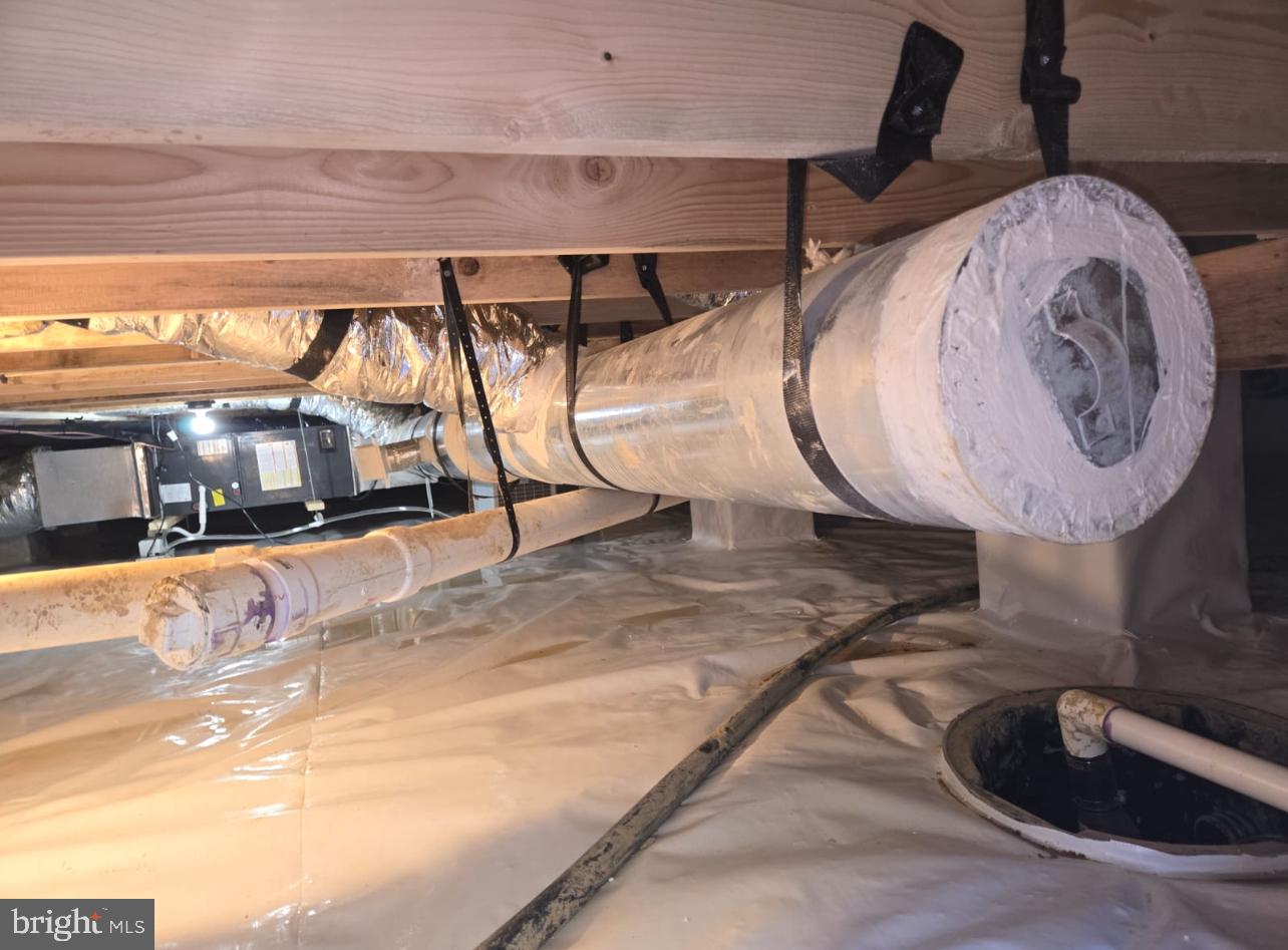 THE CROSSINGS AT EAST NEW MARKET - Residential