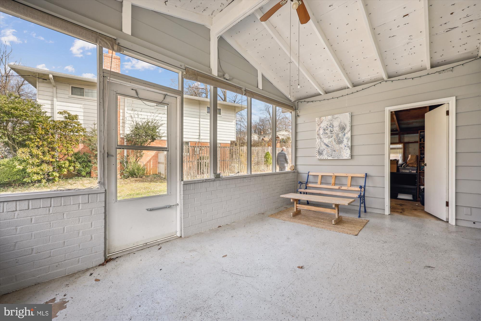 BEL PRE WOODS - Residential