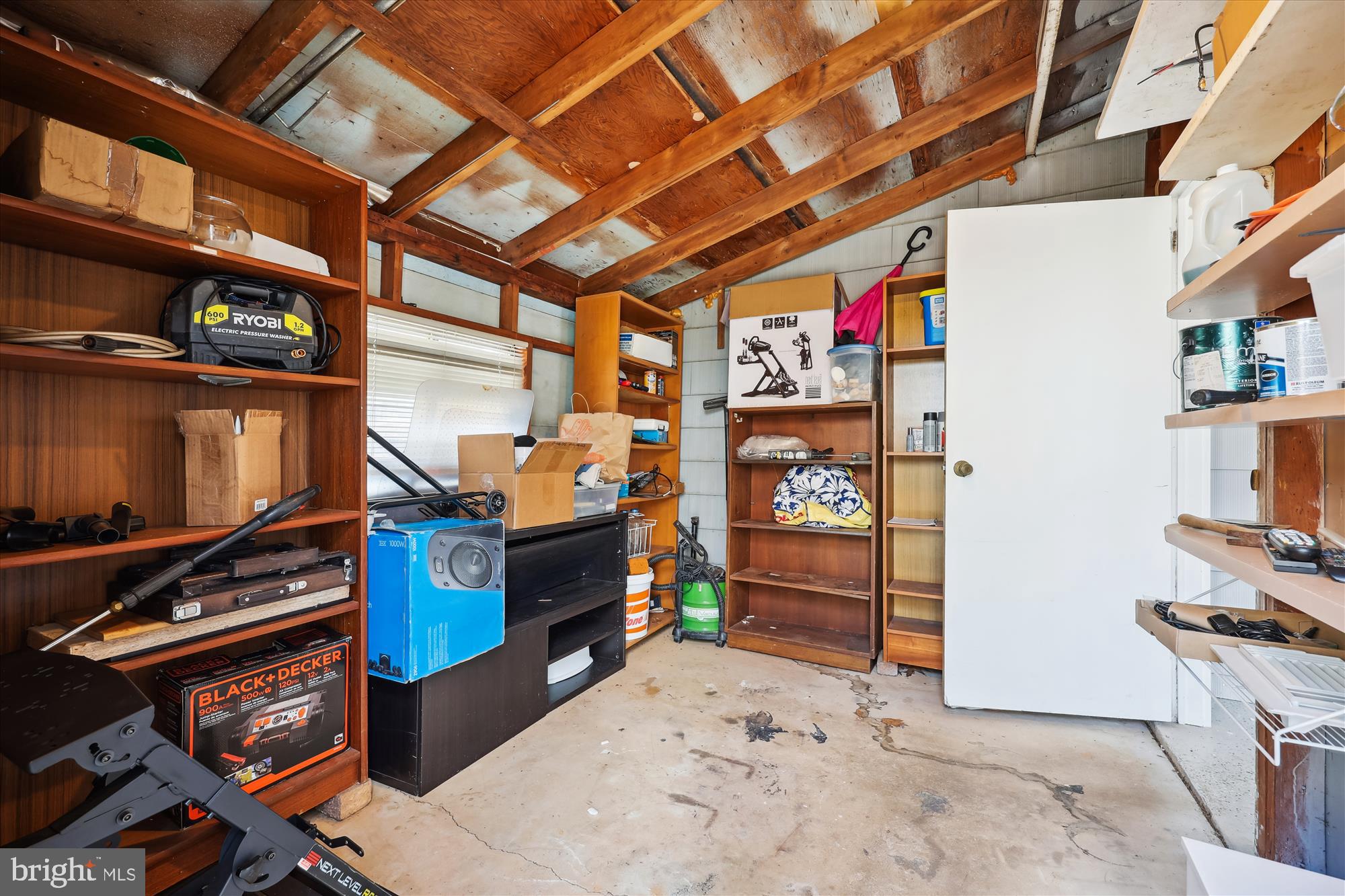 BEL PRE WOODS - Residential