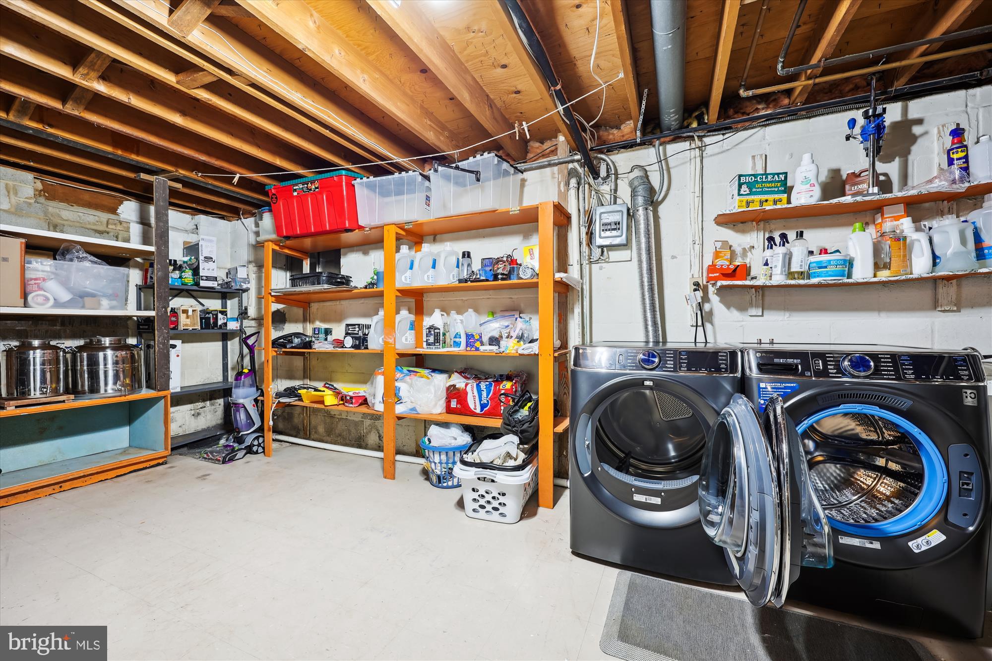 BEL PRE WOODS - Residential