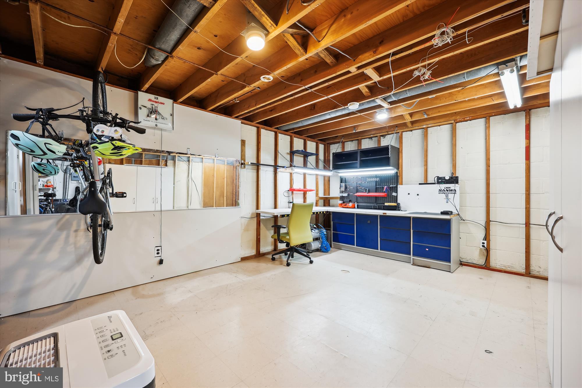 BEL PRE WOODS - Residential