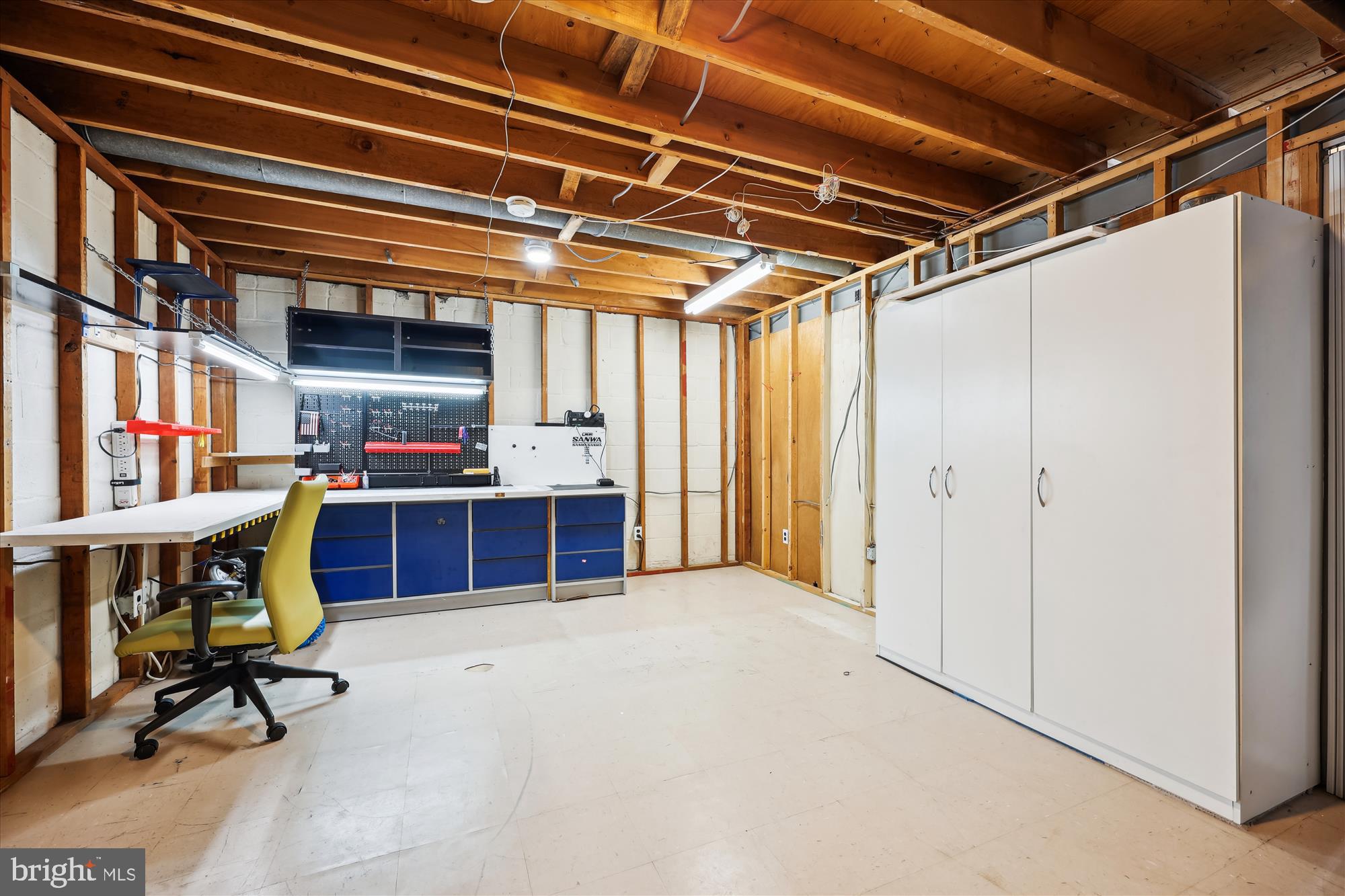 BEL PRE WOODS - Residential