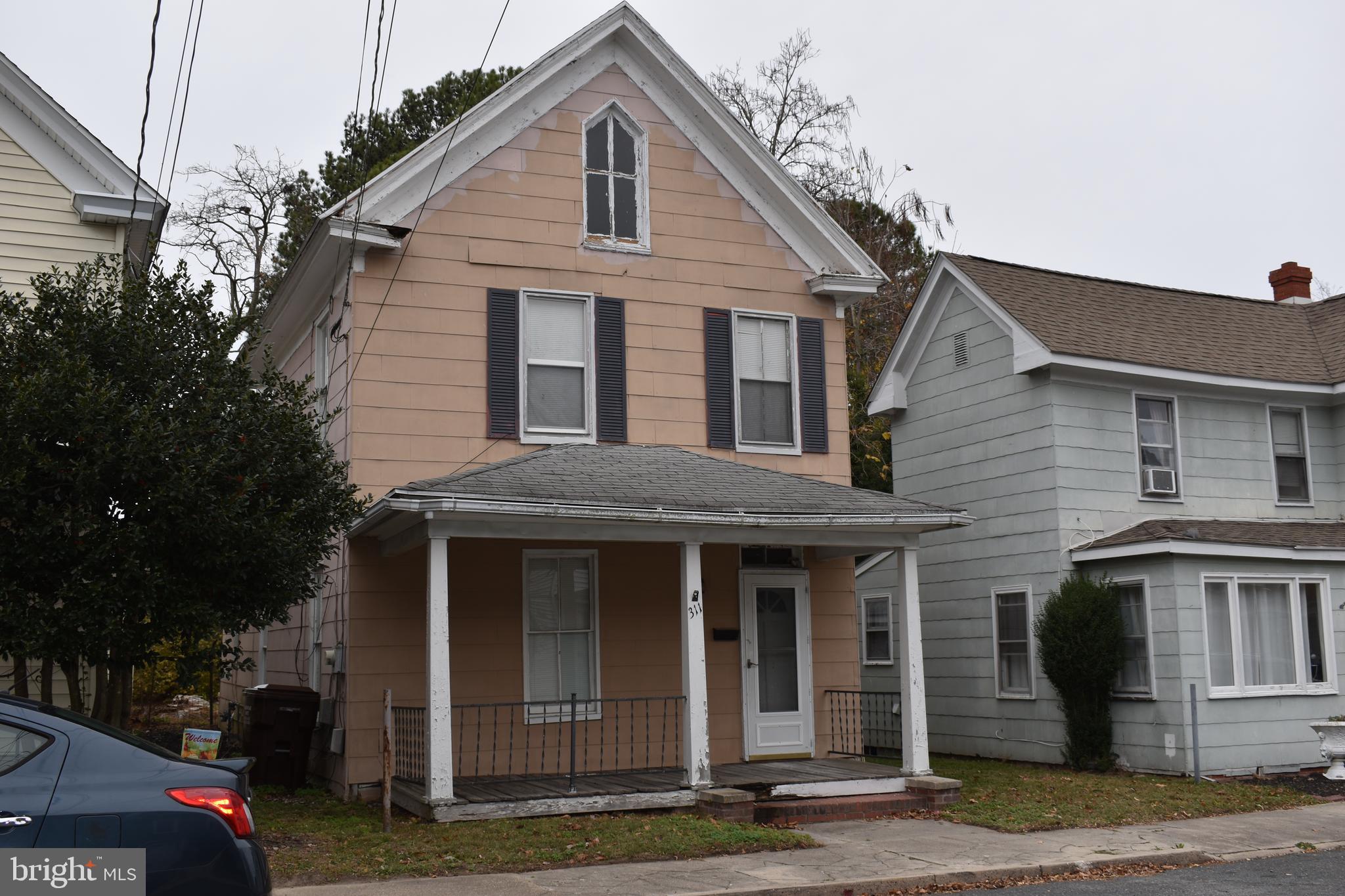 HISTORIC DISTRICT - WEST END - Residential