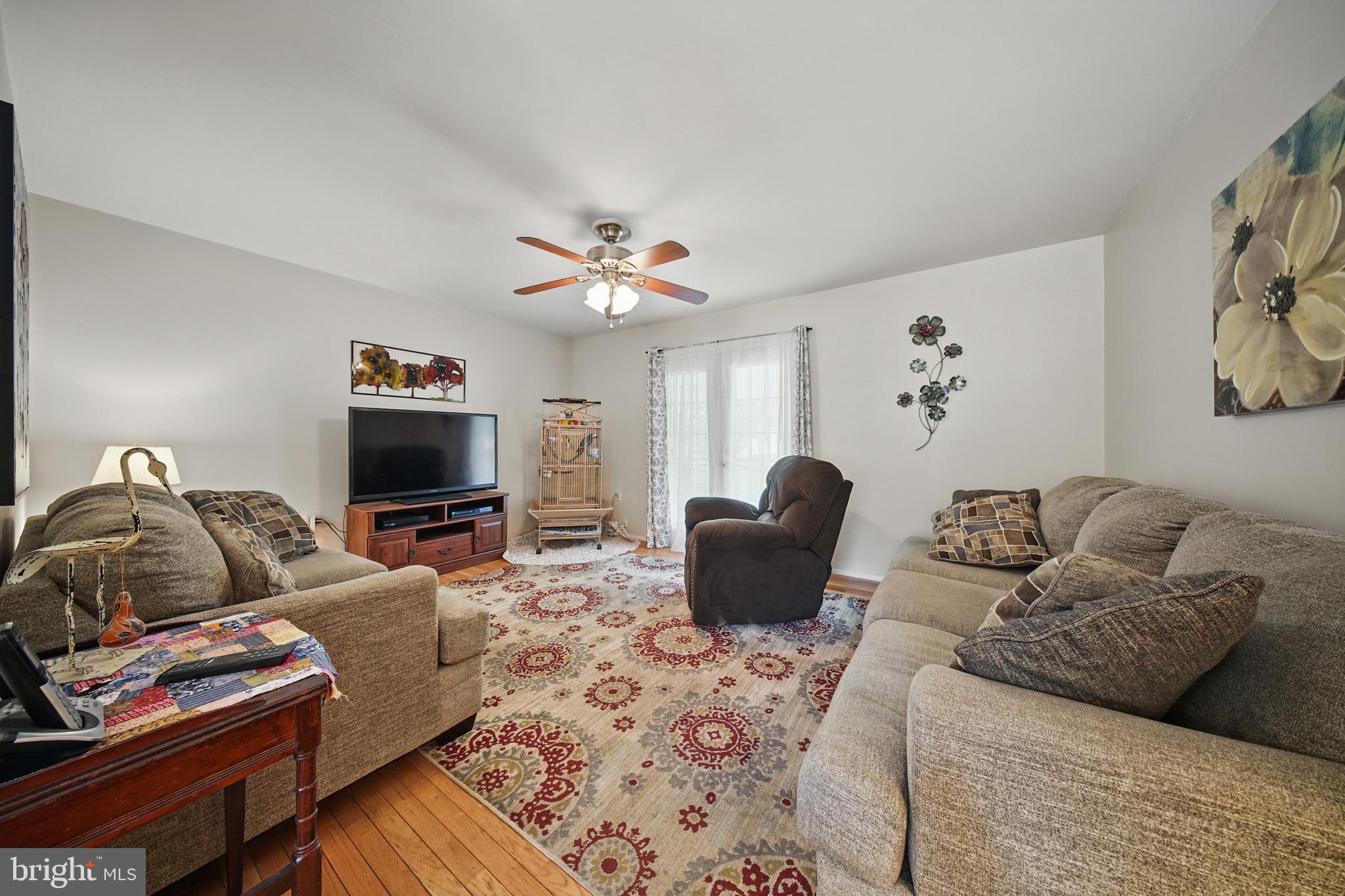 19007 RED OAK LANE