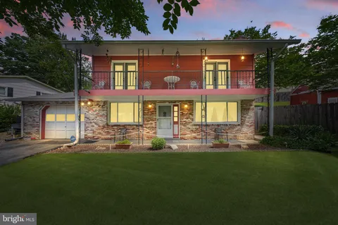 19007 Red Oak Lane, Triangle, VA 22172 - MLS#: VAPW2094482
