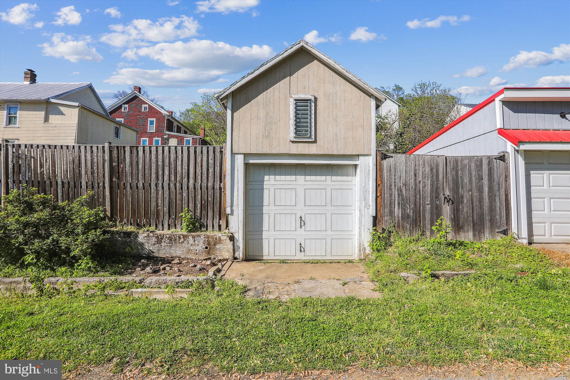 BRUNSWICK - Residential