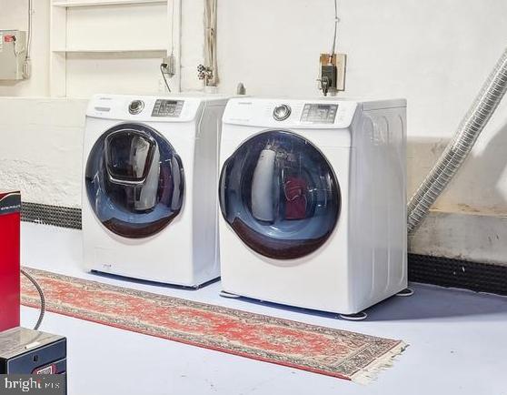 BRUNSWICK - Residential