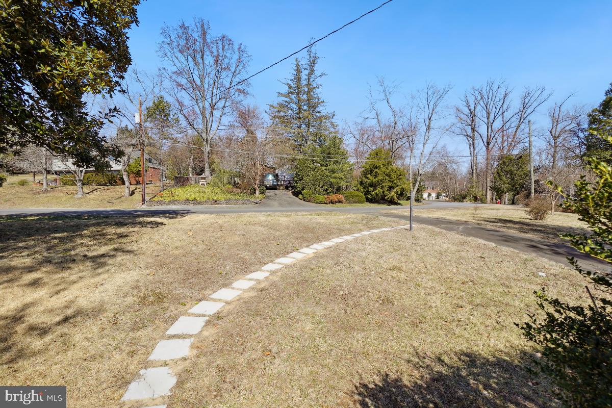 VALLEY BROOK - Residential