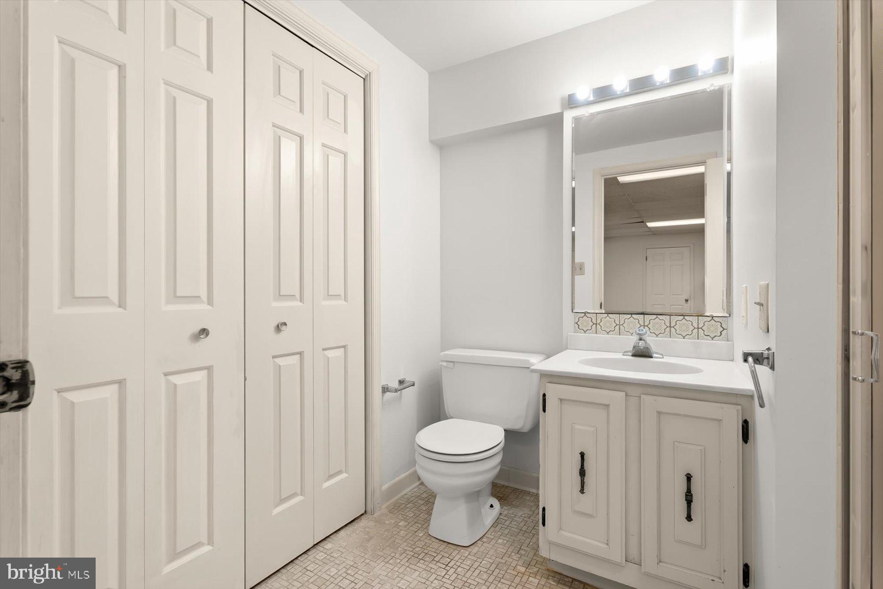 DAMASCUS OUTSIDE - Residential