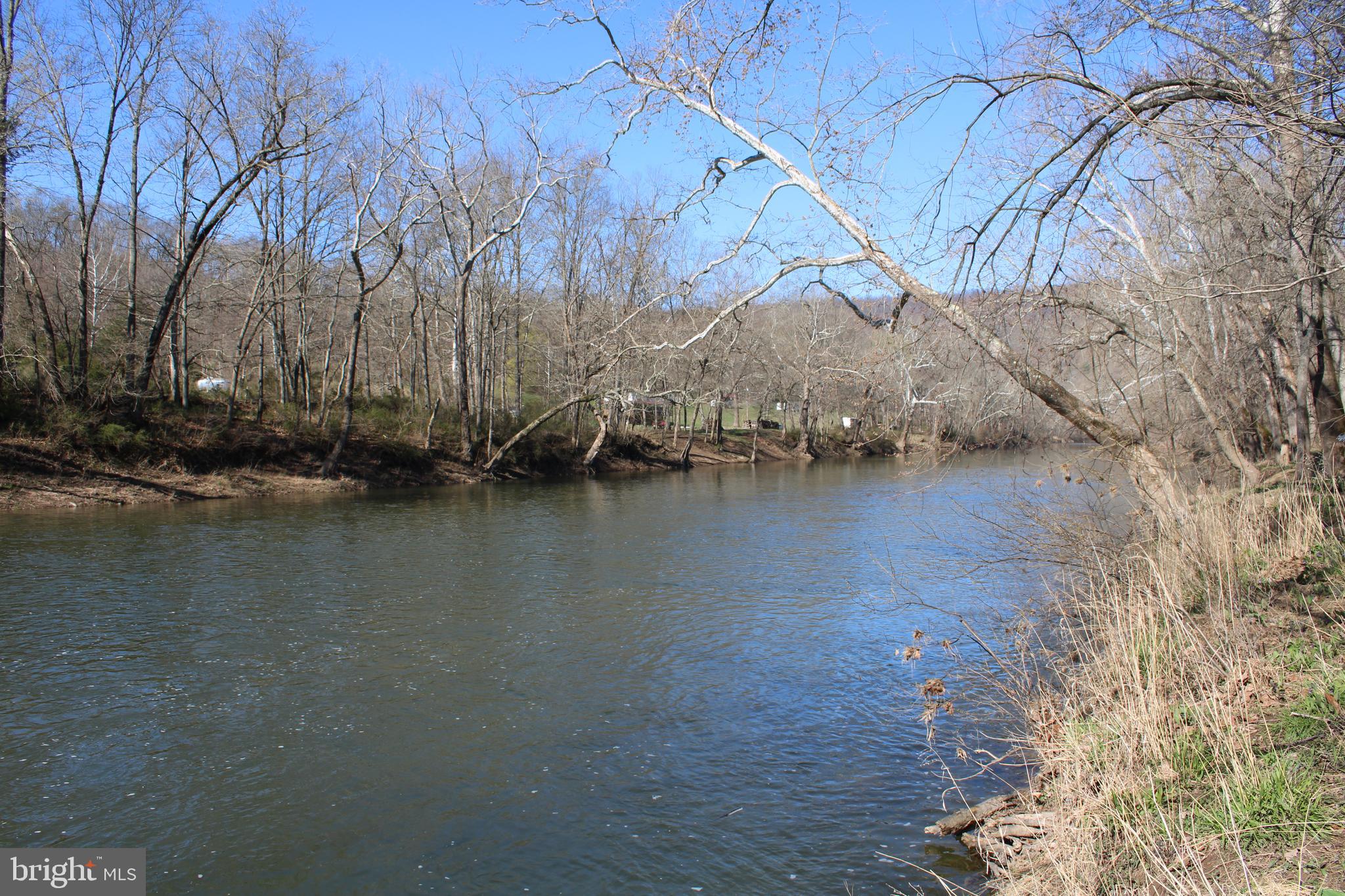 CACAPON HILLS - Land