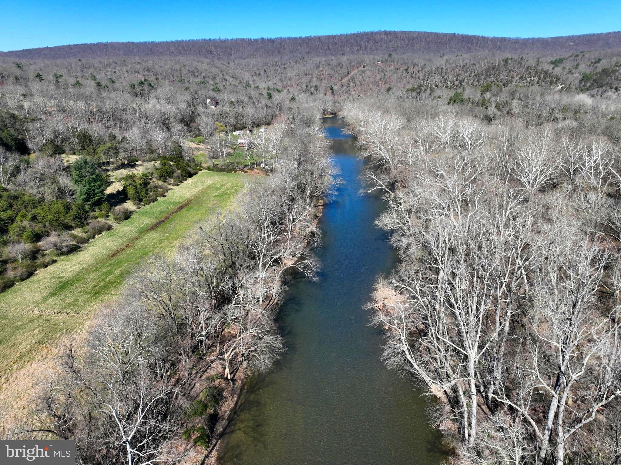 CACAPON HILLS - Land