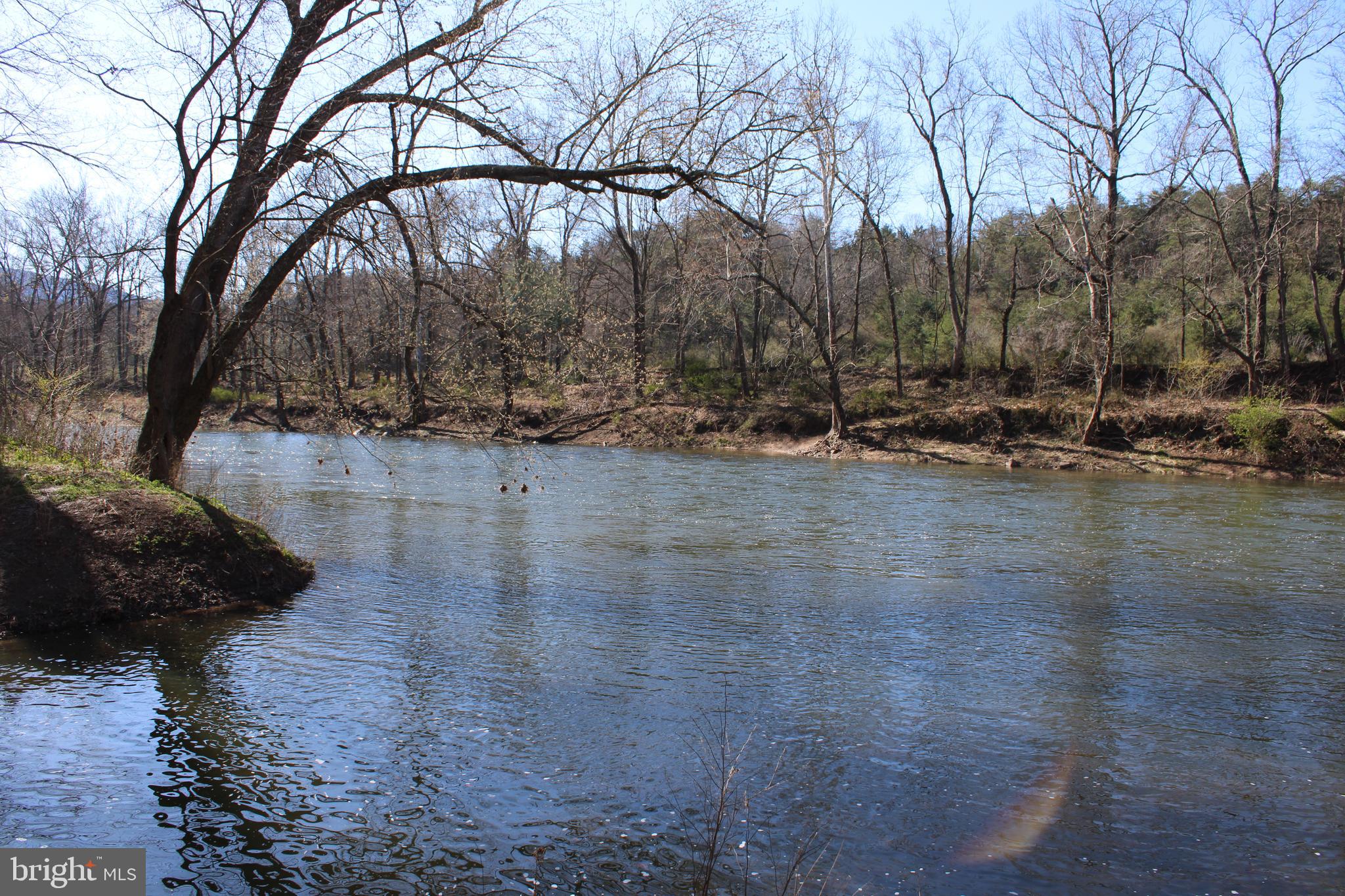 CACAPON HILLS - Land