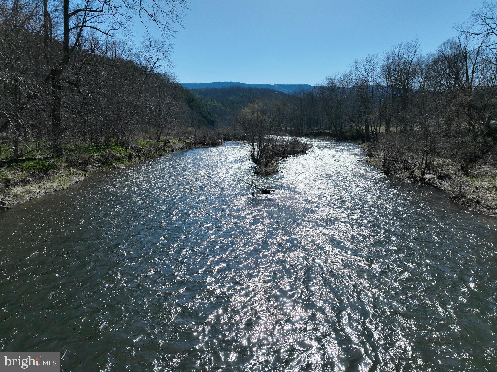 CACAPON HILLS - Land