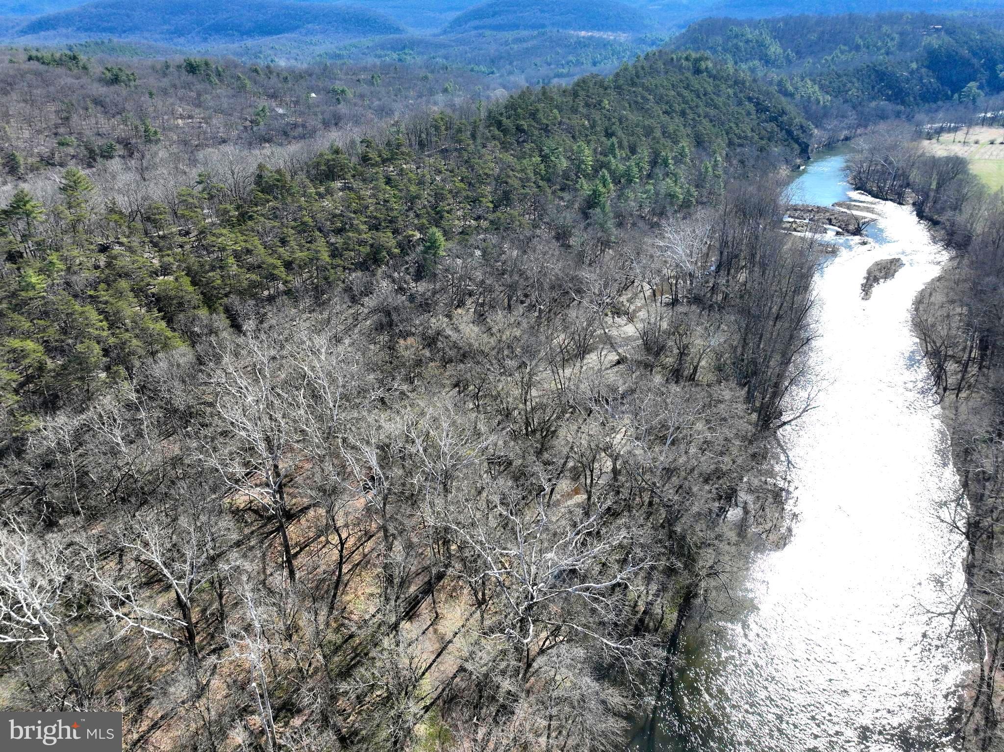 CACAPON HILLS - Land