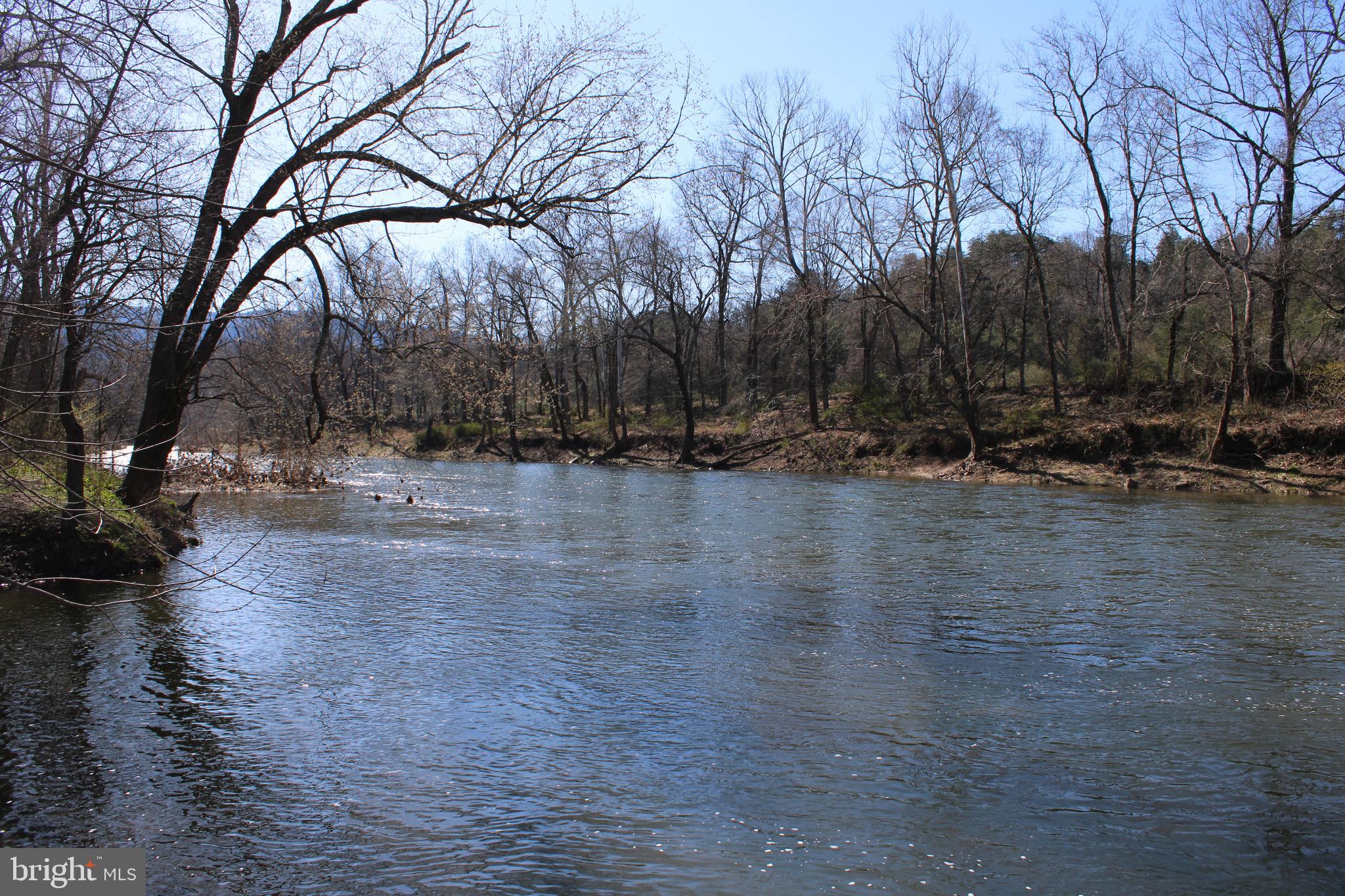 CACAPON HILLS - Land