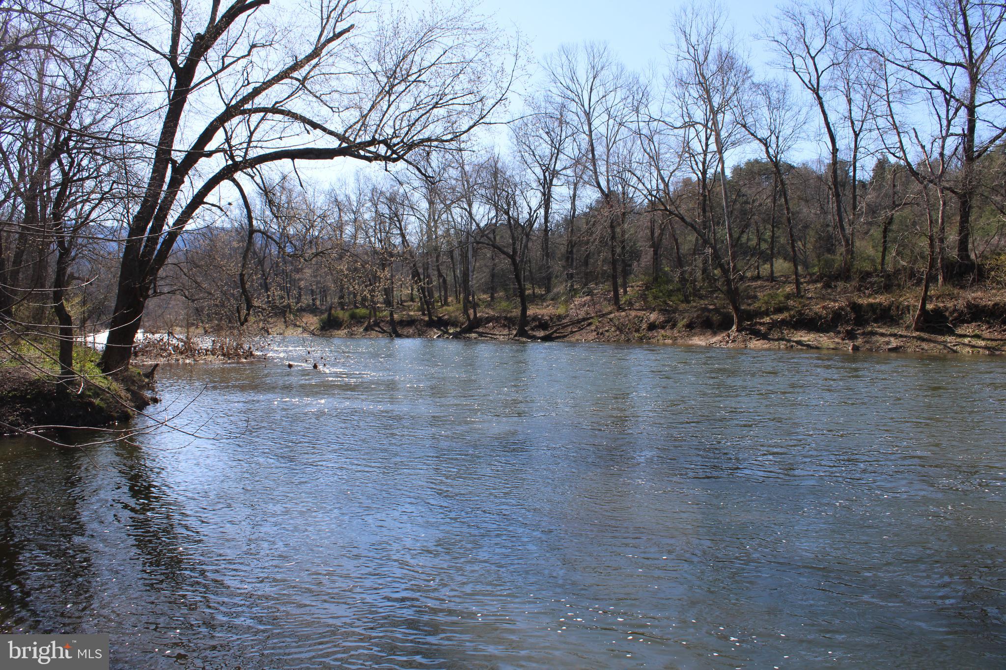 CACAPON HILLS - Land