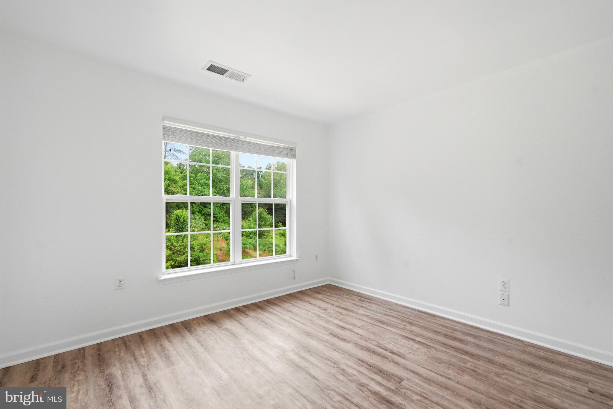 WESTBURY PUB - Residential