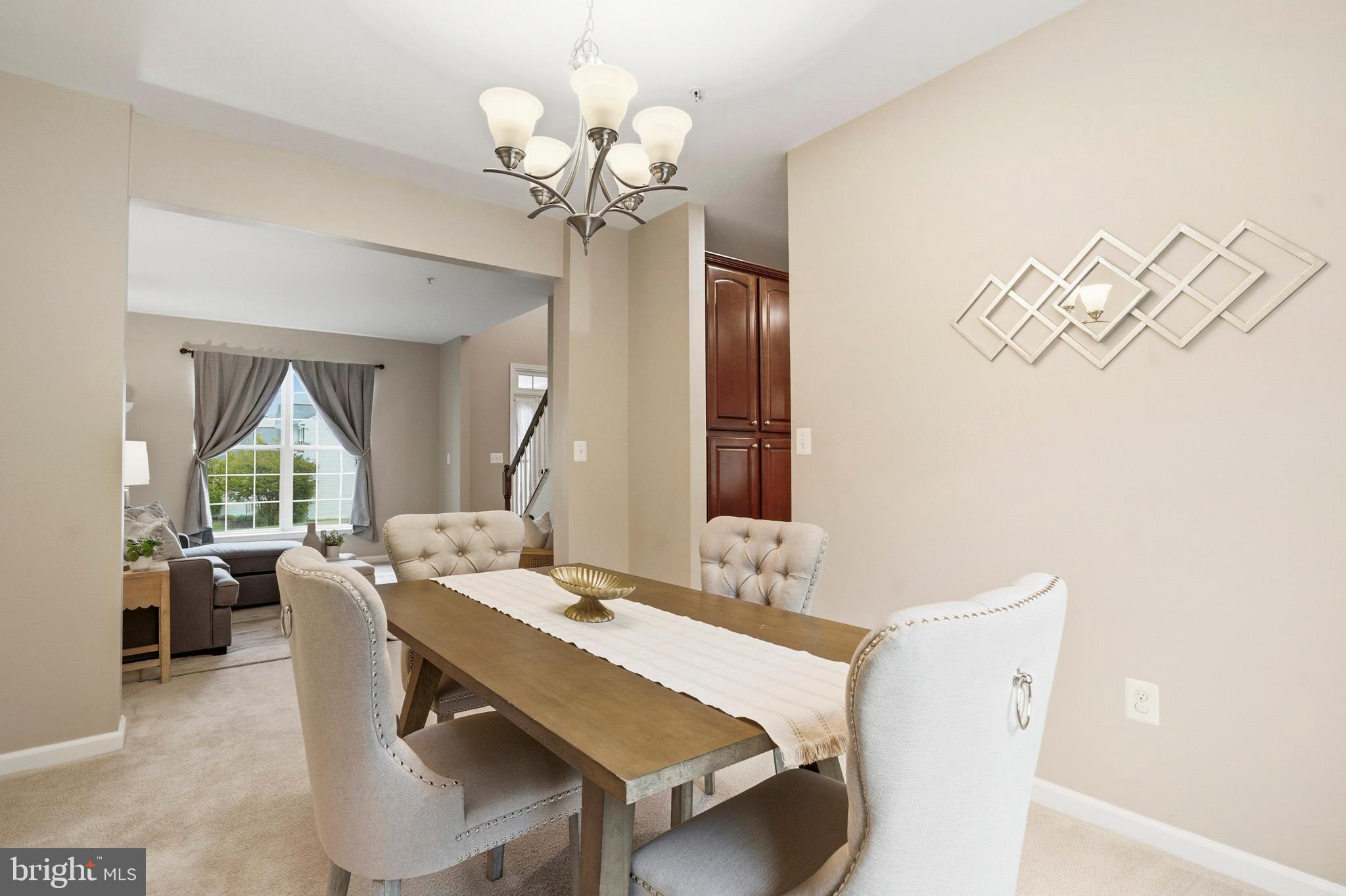WESTBURY PUB - Residential
