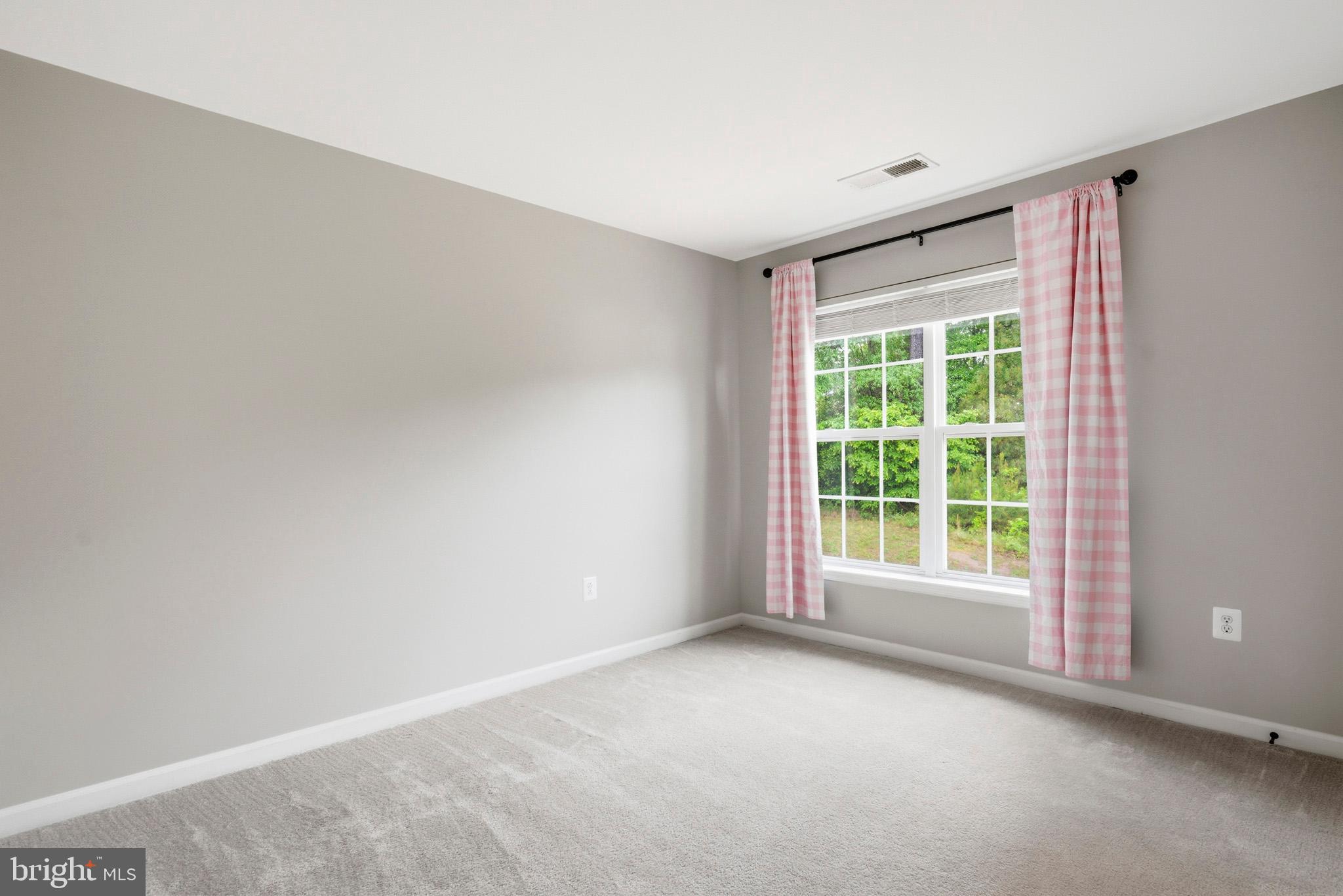WESTBURY PUB - Residential