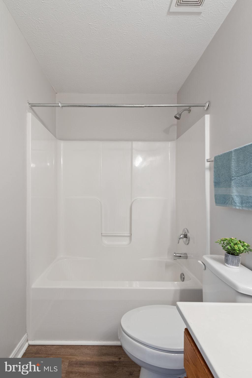 COVENTRY CREEK - Residential