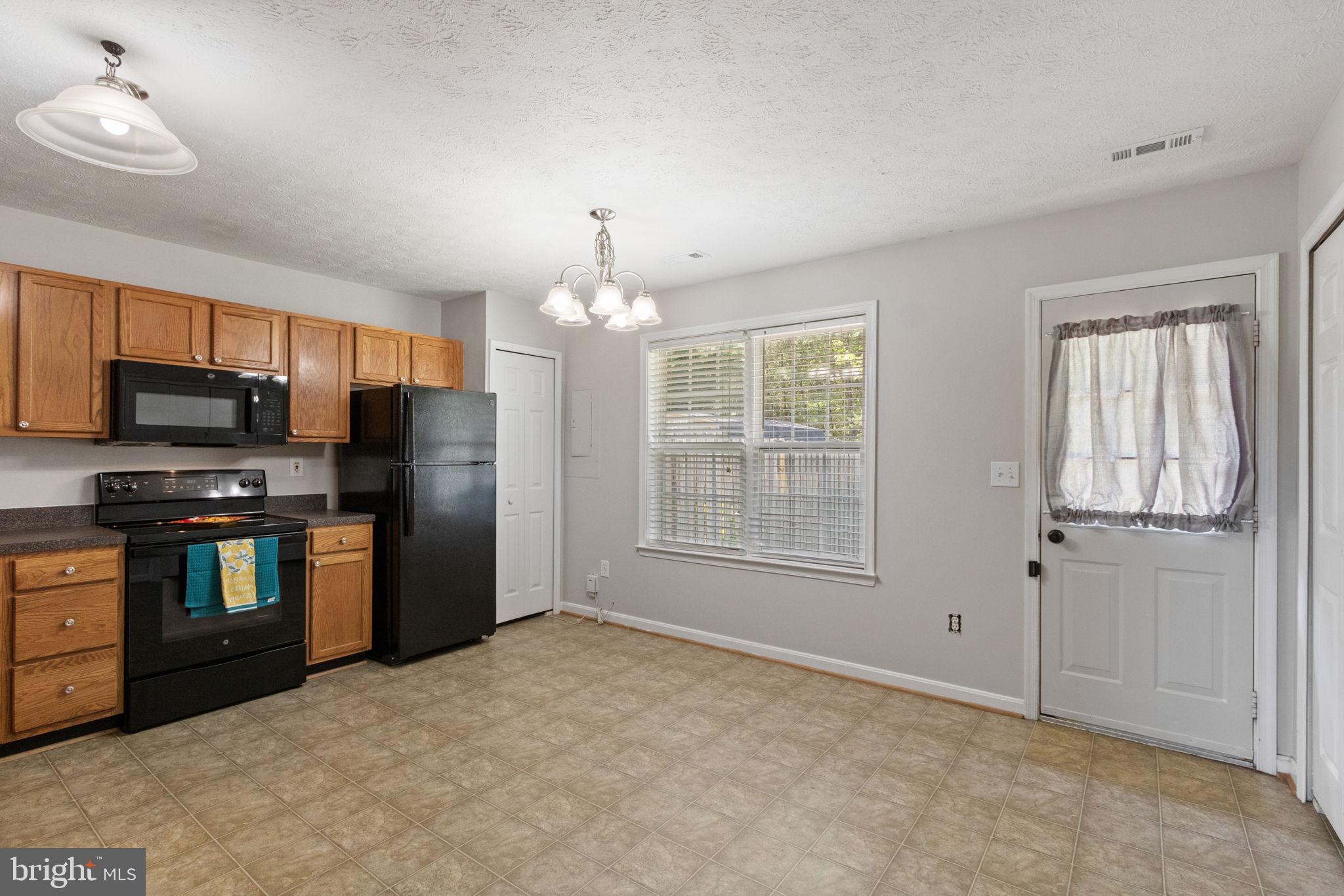 COVENTRY CREEK - Residential