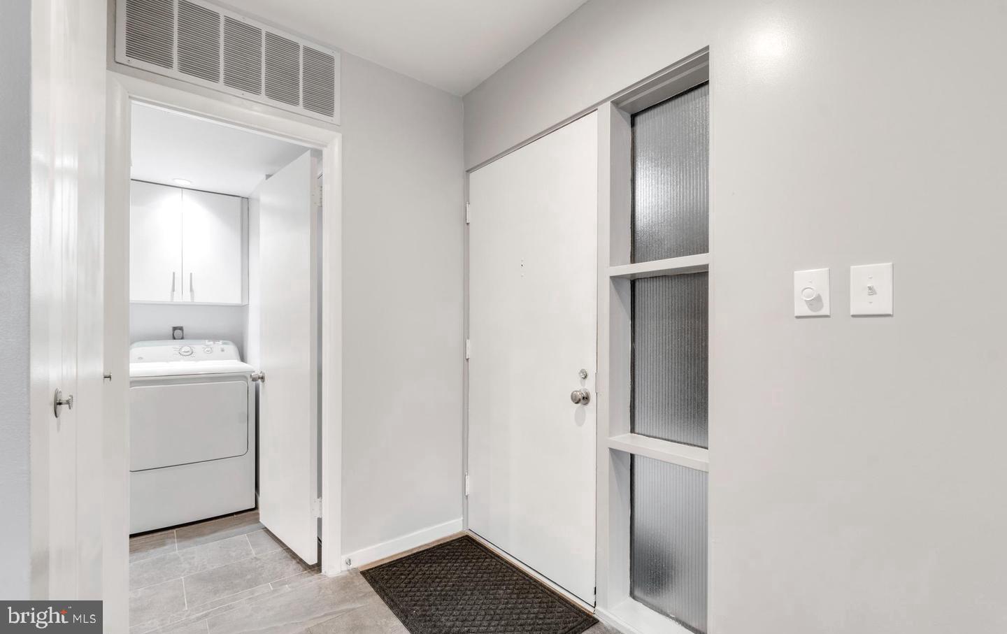 STEVENSON VILLAGE - Residential Lease