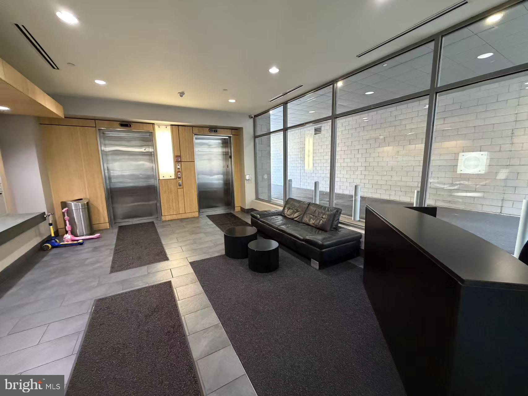 815 ARCH STREET 37 519
