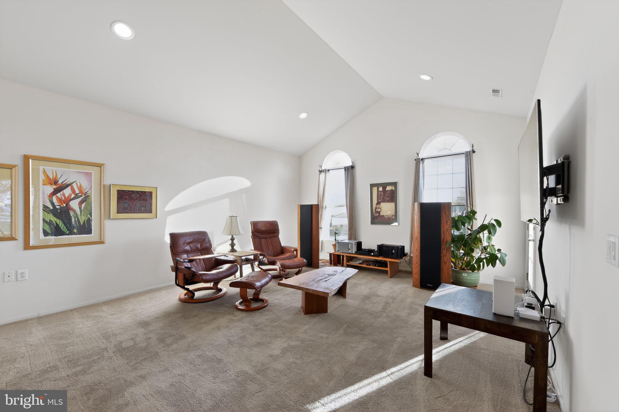 VILLAS AT LINFIELD - Residential